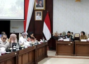DPD RI Gali Masukan di Surabaya, Soroti 4 Isu Krusial Industri Nasional dan Revisi UU 3/2014