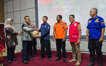 Layanan Call Center 112 Jadi Garda Terdepan Tangan