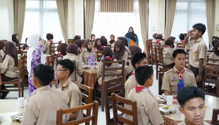 Proses Adaptasi Asrama Sekolah Rakyat. Dari Tangisan Awal Menuju Mandiri Berkarakter