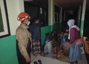 Status Gunung Semeru Naik ke Level IV Awas, Ratusan Warga Mengungsi