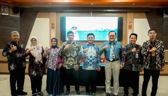 Uji Publik KI Jateng, Bupati Tegal Paparkan Komitmen Wujudkan Kebijakan Publik Berdampak Lewat KIP