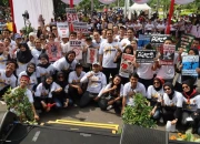 ​Wali Kota Eri Gelontor Anggaran Rp5 Juta per RW, Respons Cepat Dasa Cita Karang Taruna Surabaya