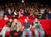 Wali Kota Eri Nobar Film Pesugihan Setan Gagak, Ajak Anak Muda Surabaya Jadi Lokomotif Ekonomi Kreatif