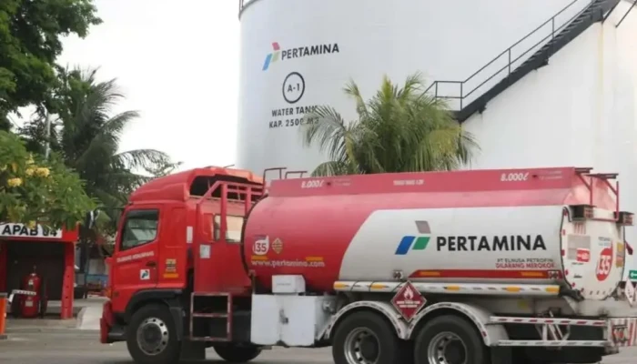 Distribusi BBM di Sumatera Barat Berangsur Pulih Pascabencana, BPH Migas Kerahkan 17 Mobil Tangki Tambahan