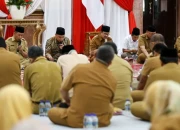 Pemkot Surabaya Gelar Istigasah dan Doa Bersama, Wali Kota Eri Ajak Seluruh Umat Beragama Mohon Keselamatan dari Bencana