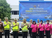 Korlantas Polri Kirim 25 Mobil Patroli dan 1.500 Paket Sembako untuk Korban Bencana di Sumatera