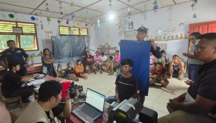 Dukcapil Kirim Tim Layanan Dokumen Cepat ke Daerah Terdampak Bencana di Sumatra