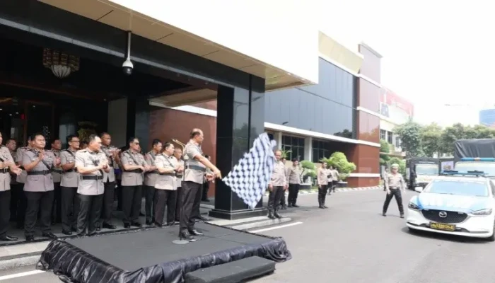 Polda Jatim Bergerak Cepat, Kirim Bantuan Besar untuk Korban Bencana di Sumatera