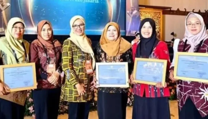 Tujuh Sekolah di Magetan Raih Penghargaan Adiwiyata Mandiri dan Nasional 2025