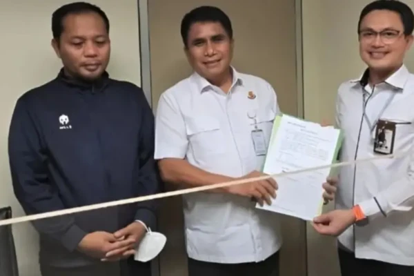 Kejagung Serahkan Jaksa Buron Kasus Pemerasan ke KPK sebagai Bentuk Sinergi