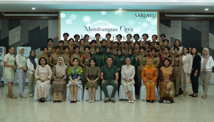 Meningkatkan Citra Diri,Taruni Akmil Ikuti Pelatihan Make Up Profesional