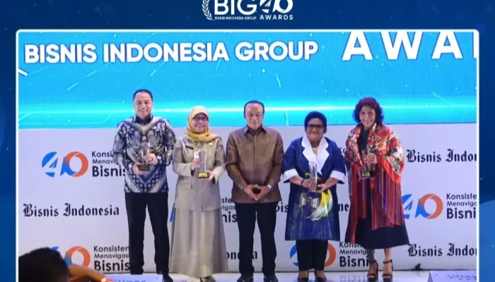 Berkat Strategi UMKM dan Digitalisasi, Wali Kota Eri Cahyadi Raih Bisnis Indonesia Big 40 Award