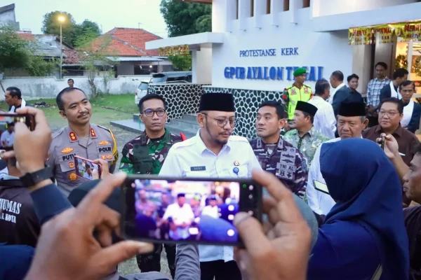 Wali Kota Tegal Bersama Forkopimda Tinjau Pengamanan Misa Malam