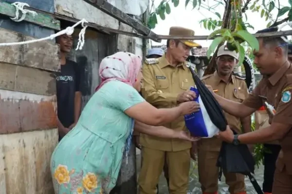 Pemkab Lamongan Optimalkan Operasional Pompa dan Fasilitas Perahu Karet Tangani Banjir Bengawan Jero