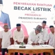 ￼Bupati Ipuk Serahkan 200 Becak Listrik