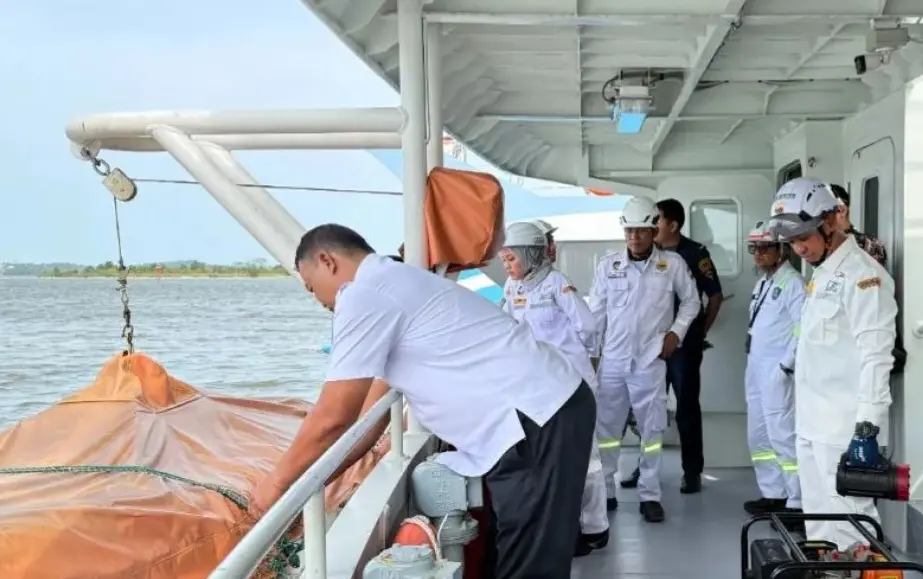 Cek kelaikan kapal