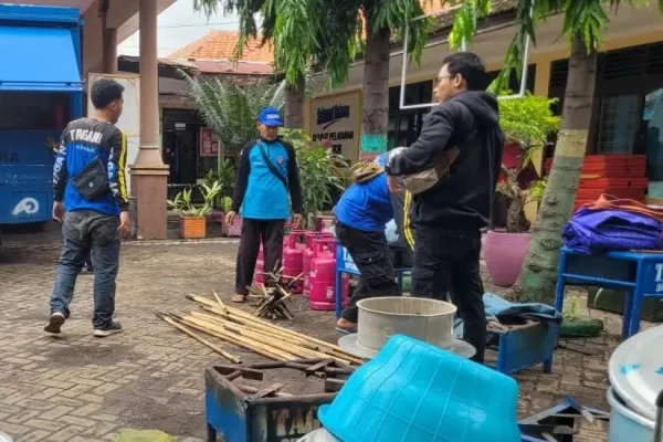 Pemkab Situbondo Dirikan Dapur Umum untuk Ribuan Warga Terdampak Banjir Bandang