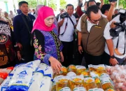 Pemprov Jatim Gelar Pasar Murah di Bojonegoro Guna Kendalikan Inflasi Jelang Ramadhan