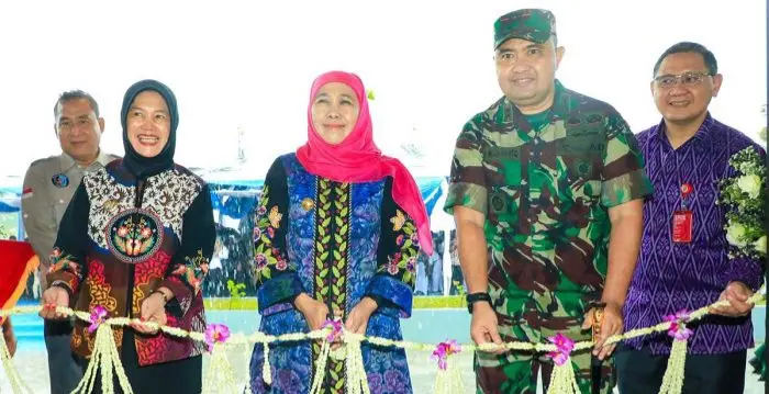 Gubernur Khofifah Resmikan 52 Sekolah
