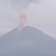 Gunung Semeru erupsi dengan letusan setinggi 1 km