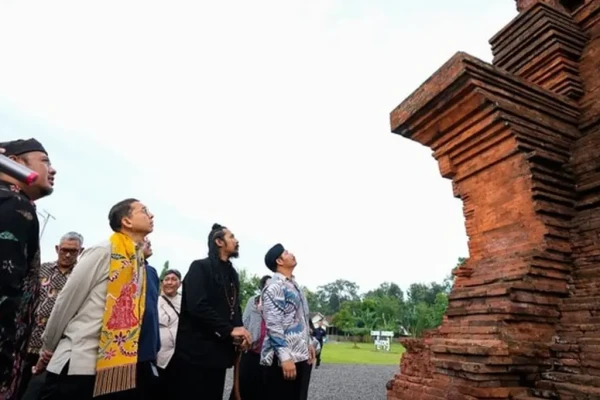 Menbud Fadli Zon Dorong Transformasi Candi Jabung Menjadi Pusat Ekosistem Budaya Probolinggo