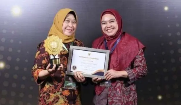 penghargaan kategori Madya pada(UHC) Award 2026