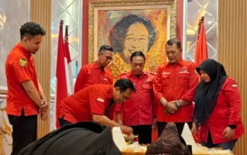 Wakil Sekretaris DPC PDIP Surabaya Purwadi