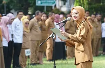 Wali Kota Kediri Vinanda Prameswati