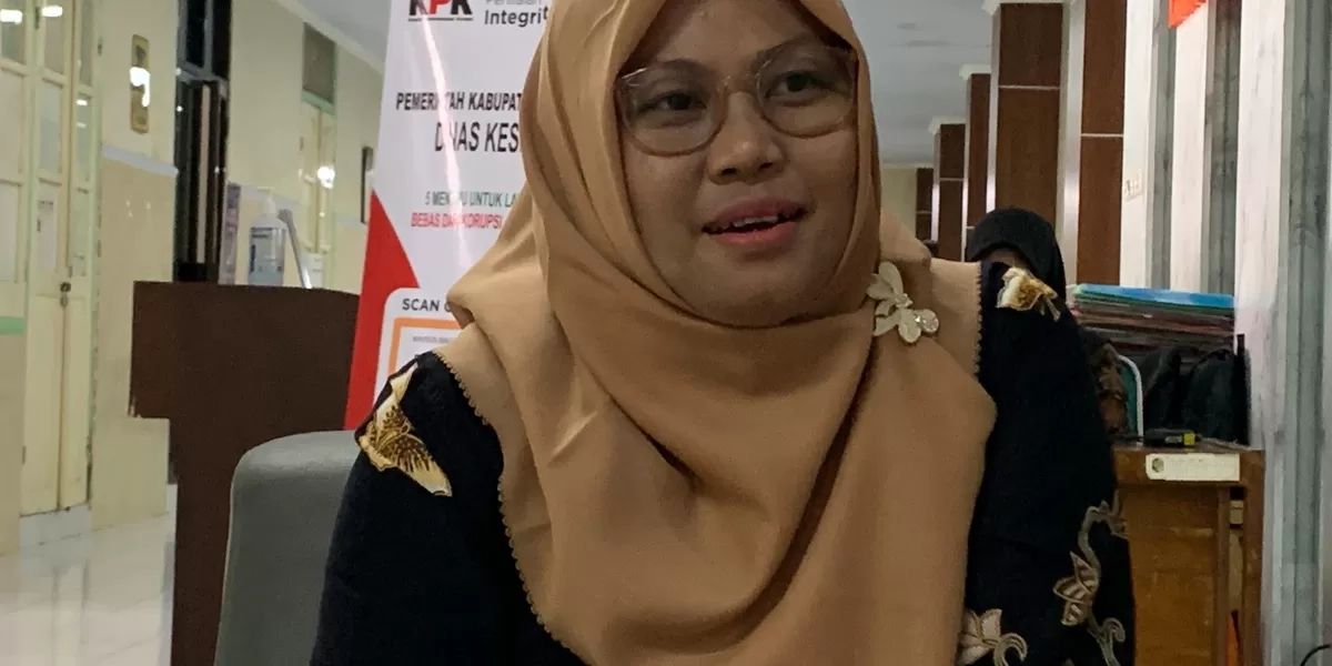Anggota Satgas MBG Tulungagung Mamik Hidayah