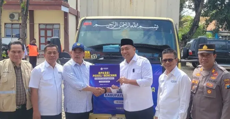 Apkasi Salurkan Bantuan korban banjir