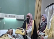 Atase Agama Arab Saudi Salurkan Paket Buka Puasa dan Al Quran di RS Ubaya Surabaya