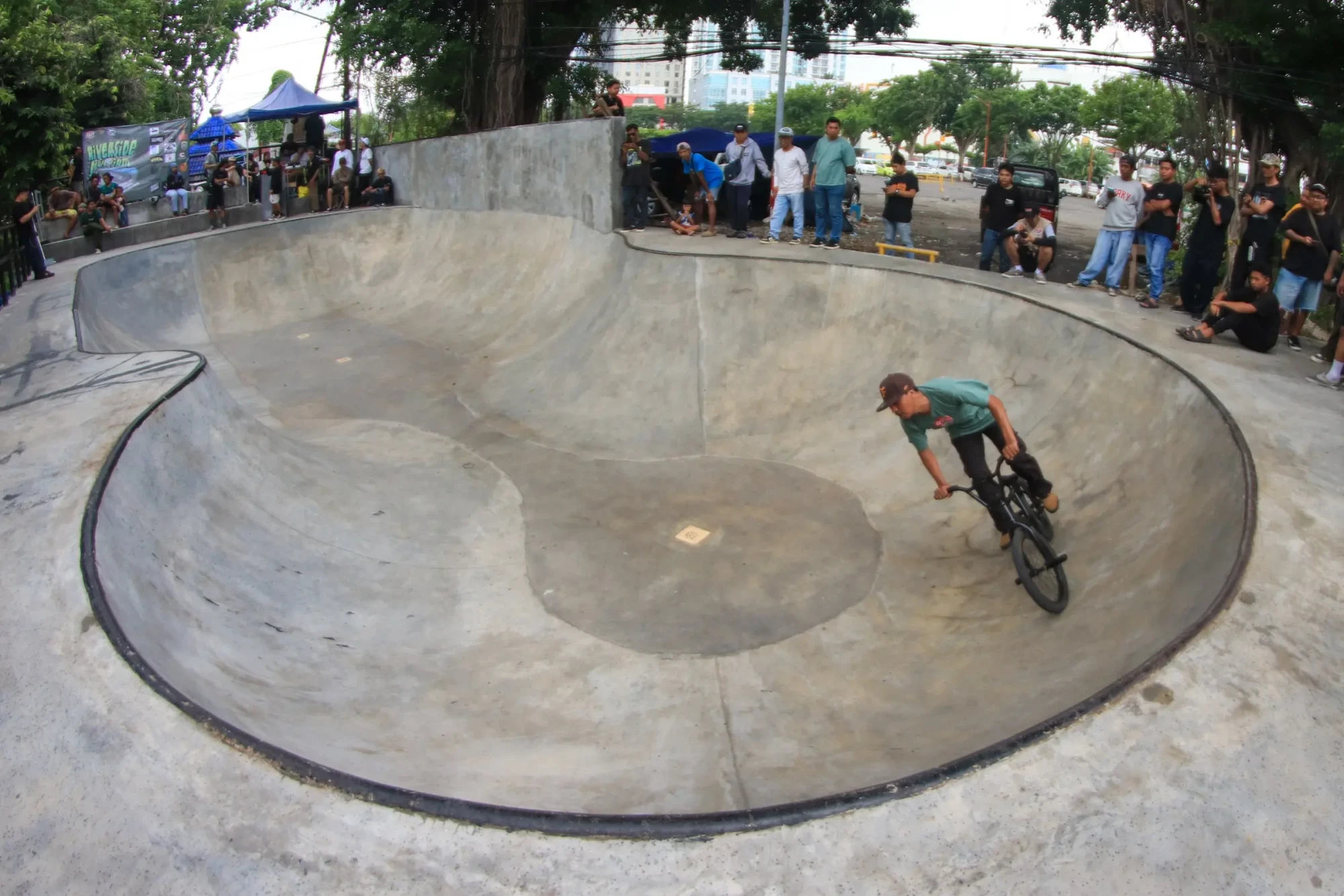 bmx bowl jam~01