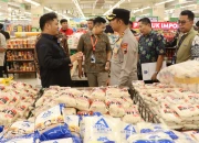 Bupati dan Kapolres Tegal Tinjau Harga dan Stok Sembako Jelang Lebaran 1447 H/2026