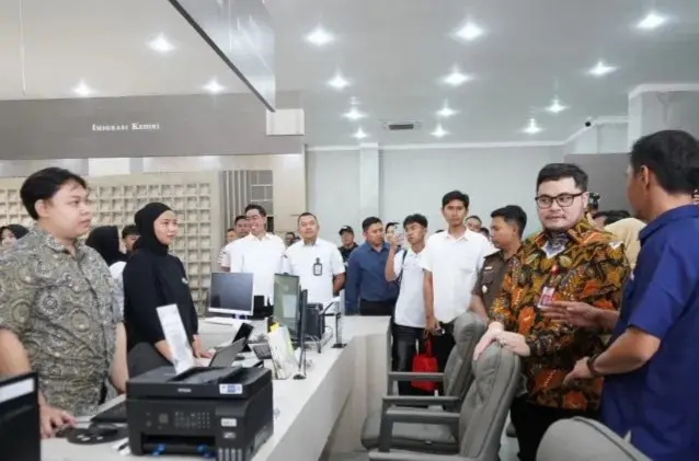 Bupati Kediri, Hanindhito Himawan Pramana,.jpg