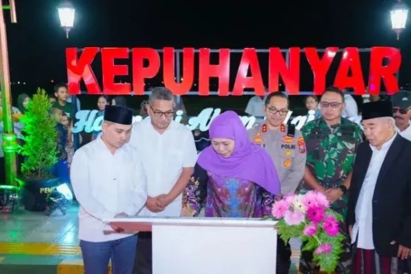 Transformasi Desa Kepuhanyar: Khofifah Sulap Kawasan Kumuh Mojokerto Jadi Permukiman Produktif