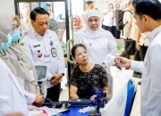 Gubernur Khofifah Jamin Layanan Kesehatan PBI JK di Jawa Timur Tetap Berjalan Selama Masa Transisi