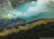 Tim SAR Gabungan Kerahkan Personel Cari Pendaki Hilang di Kawah Ijen