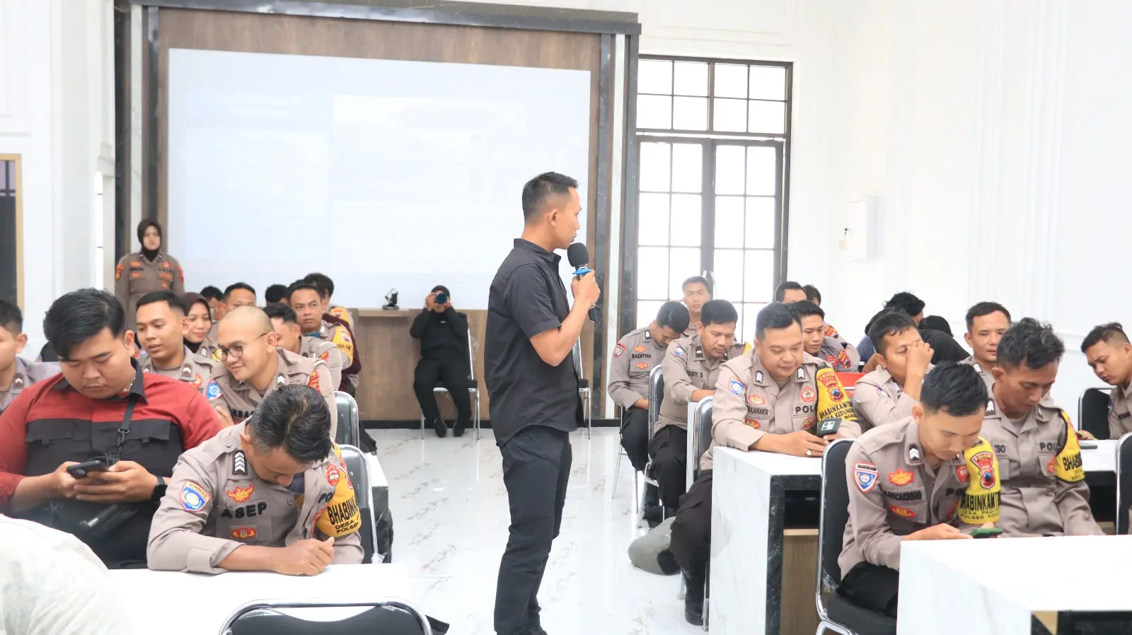 Pelatihan Artificial Intelligence