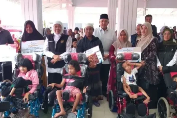 Pemprov Jatim Salurkan Bansos Senilai Rp7,7 Miliar untuk Warga Pasuruan