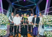 Resmikan Jembatan Bubak Mojokerto, Khofifah Optimistis Ekonomi Warga Kembali Bergeliat