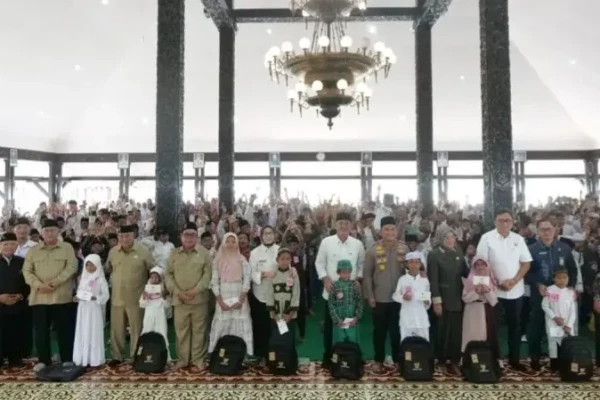 Wujudkan Kepedulian Sosial, 1.000 Anak Yatim di Lumajang Terima Santunan Ramadhan