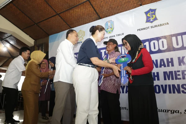 Sinergi Pemkot Surabaya dan Yayasan Buddha Tzu Chi Tuntaskan 100 Rumah Merah Putih