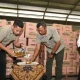 Tinjau gudang bulog