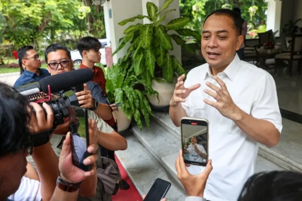 Wali Kota Eri Cahyadi Tegaskan Rumah Radio Bung Tomo Tetap Berstatus Cagar Budaya Tipe B