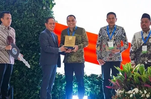 Surabaya Dinobatkan Sebagai Kota Terbaik Pengelolaan Sampah se-Indonesia