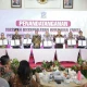 penandatanganan Naskah Kesepakatan Bersama (NKB) dengan 38 hotel, Pemerintah Kota (Pemkot) Surabaya mendorong integrasi kebutuhan industri perhotelan dengan produk UMKM lokal.