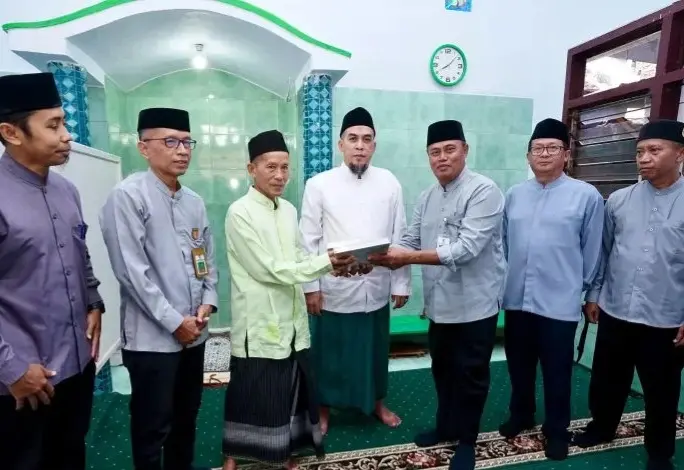 ASN Banyuwangi Wakafkan Ribuan Al Quran