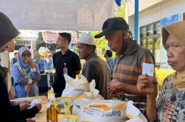 Bulog Malang Salurkan 12 Ribu Ton Beras untuk 623 Ribu Penerima di Malang dan Pasuruan