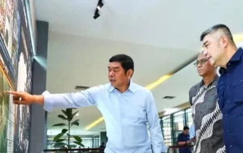 Direksi Pelindo Tinjau Terminal Teluk Lamong guna Akselerasi Bisnis dan Optimalisasi Operasional