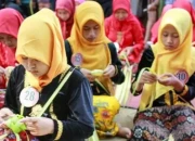 Pemkab Sumenep Lestarikan Tradisi Melalui Festival Ketupat di Pantai Lombang